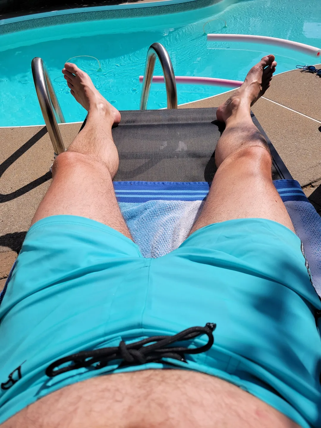 Charles S. wearing Fluro Aqua - 5"