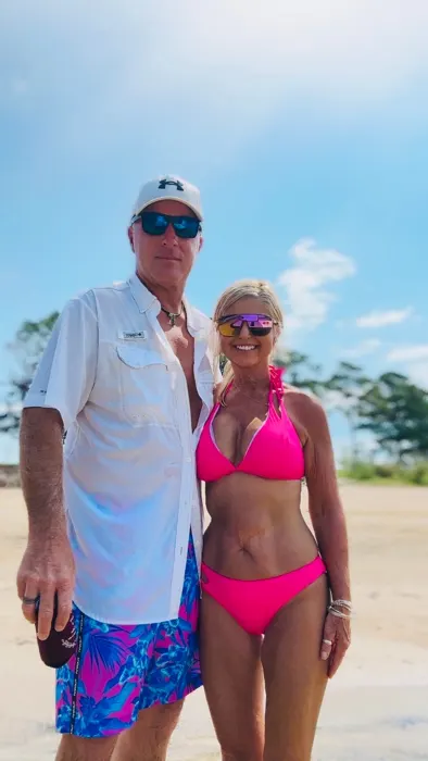 Customer photo from Sandi L. review of Neon Orchid Magenta 7"