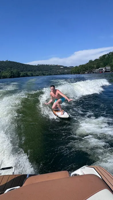 Customer photo from Luis Felipe F. review of Fluro Aqua - 3"