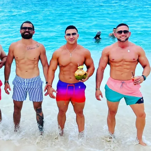 Customer photo from Felipe G. review of Faded Crimson Swim Trunks - 3"