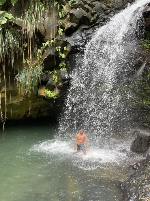 Customer photo from Dav wearing Split Camo Red Swim Shorts - 3"