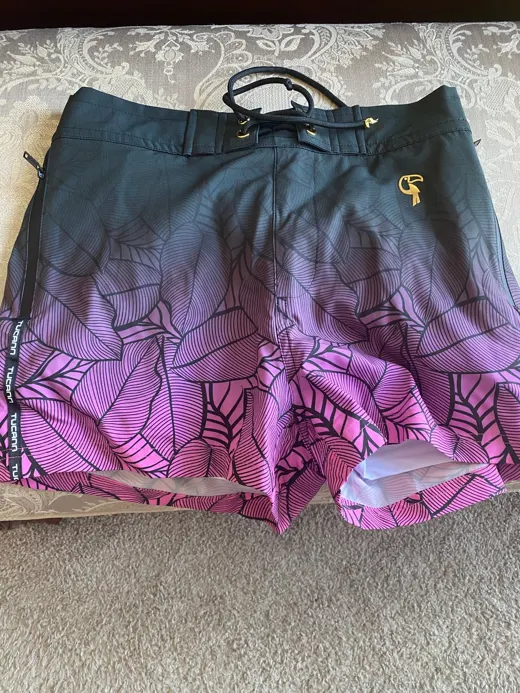 Customer photo from Mark S. review of Black Leaf Magenta - 3"
