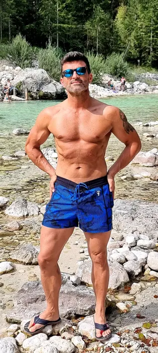 Customer photo from Goran D. review of Striped Blue Camo - 3"