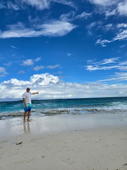 Customer photo from Armando R. review of Faded Ocean - 7"
