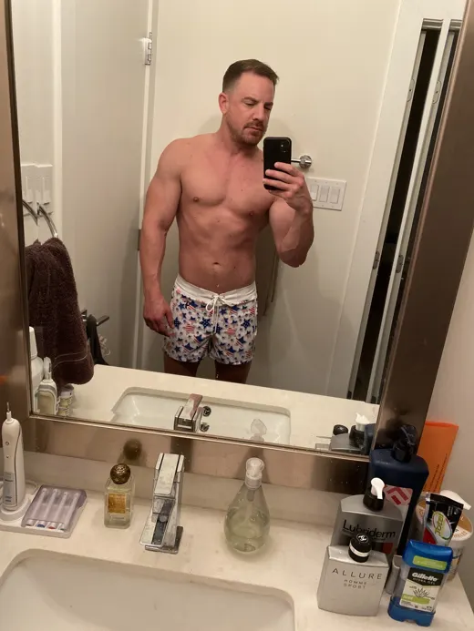Customer photo from Beau H. wearing USA Series Swim Trunk - Stars - 3"