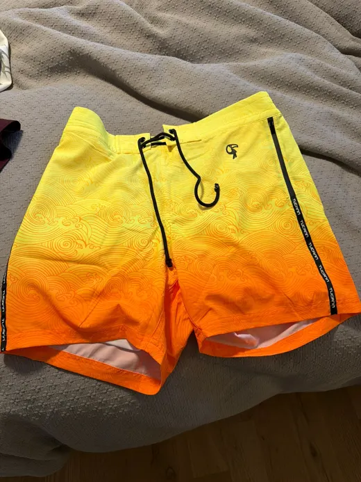 Customer photo from Andy L. review of Faded Waves Sunset - 5"