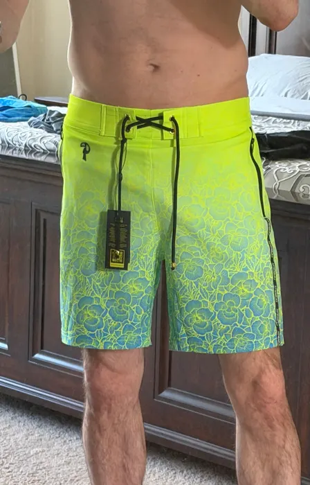 Customer photo from Paul C. review of Neon Bloom - Citrus Fade 5"