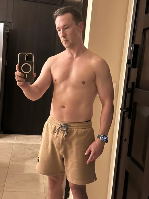 Customer photo from Sean H. wearing Khaki Green - 5"