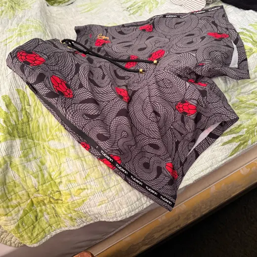 Customer photo from Gus K. review of Medusa - Olive 5"
